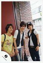 【中古】生写真(ジャニーズ)/アイドル/Veteran Veteran/山碕薫太・室龍太・浜中文一/膝上・センター山碕・室シャツ黄色・浜中帽子黒/公式生写真(3)