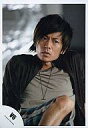 【中古】生写真(ジャニーズ)/アイドル/V6 V6/森田剛/上半身・ジャケット黒・インナーグレー・青チェック柄ズボン・ネックレス・目線右・背景グレー/公式生写真