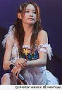 【中古】生写真(ハロプロ)/アイドル/モーニング娘。 モーニング娘。/高橋愛/ライブフォト・座り・膝上・衣装白・背景紫・左手マイク/公式生写真