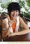 【中古】生写真(ハロプロ)/アイドル/Berryz工房 Berryz工房/徳永千奈美/上半身・衣装白・インナーオレンジ・右手ピース・肘つき・座り・背景木/公式生写真 200円
