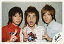 【中古】生写真(ジャニーズ)/アイドル/NEWS NEWS/加藤シゲアキ・草野博紀・小山慶一郎/横型・バストアップ・ピース・背景白/公式生写真 200円