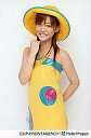 【中古】生写真(ハロプロ)/アイドル/モーニング娘。 モーニング娘。/新垣里沙/膝上・衣装黄色・帽子・右手グー・左手後ろ・背景白・ポストカードサイズ/公式生写真