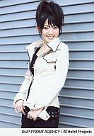 【中古】生写真(ハロプロ)/アイドル/°C-ute °C-ute/鈴木愛理/膝上・背景シャッター・両手ベルト/公式生写真