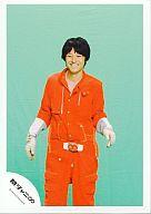 【中古】生写真(ジャニーズ)/アイドル/関ジャニ∞ 関ジャニ∞/渋谷すばる/膝上・関ジャニ戦隊∞レンジャー衣装赤・背景緑/公式生写真