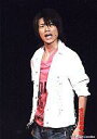 【中古】生写真(ジャニーズ)/アイドル/Kis-My-Ft2 Kis-My-Ft2/横尾渉/ライブフォト・膝上・ジャケット白・インナーピンク・ジーンズ・体左向き・背景黒・口開け/滝沢歌舞伎 2011