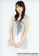 【中古】生写真(ハロプロ)/アイドル/°C-ute °C-ute/中島早貴/膝上・衣装白・グレー・両手下・口閉じ/2Lサイズ/°C-ute Cutie Circuit 2009〜9月10日は°C-uteの日〜