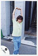 【中古】生写真(ジャニーズ)/アイドル/ジャニーズ ジャニーズ/今井翼/衣装緑青・両手上げ・両手組み・背景屋外/公式生写真