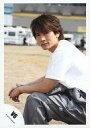 【中古】生写真(ジャニーズ)/アイドル/V6 V6/長野博/膝上・座り・Tシャツ白・ズボングレー・体左向き・背景芝生/公式生写真