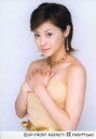 【中古】生写真(ハロプロ)/アイドル/Hello! Project Hello! Project/松浦亜弥/上半身・衣装ベージュ・両手胸・金色のネックレス/公式生写真