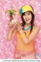 【中古】生写真(ハロプロ)/アイドル/Berryz工房 Berryz工房/夏焼雅/上半身・衣装黄色・両手ヤシの木の置物・背景ピンク・ポストカードサイズ/Alo-Hello