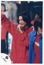 【中古】生写真(ジャニーズ)/アイドル/ジャニーズ ジャニーズ/町田慎吾/上半身・衣装ジャージ赤・右手上げ・左手マイク/公式生写真