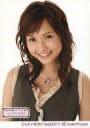 【中古】生写真(ハロプロ)/アイドル/モーニング娘。 モーニング娘。/安倍なつみ/バストアップ・衣装カーキ色・ベージュ・ネックレス・笑顔・背景/コンサートツアー2006春~おとめちっくBank~