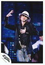 【中古】生写真(ジャニーズ)/アイドル/Kinki Kids Kinki Kids/堂本光一/ライブフォト・膝上・衣装黒・左手胸元・ジーンズ・帽子/公式生写真