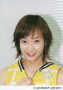 【中古】生写真(ハロプロ)/アイドル/モーニング娘。 モーニング娘。/藤本美貴/バストアップ・衣装黄色・白・右手胸元・背景白/公式生写真