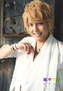 【中古】生写真(ジャニーズ)/アイドル/NEWS NEWS/手越祐也/上半身・衣装白・ストール・右手上げ/NEWS LIVE TOUR 2013