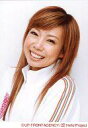 【中古】生写真(ハロプロ)/アイドル/太陽とシスコムーン 太陽とシスコムーン/稲葉貴子/バストアップ・体左向き・ジャージ白・赤青黄ライン・カメラ目線・笑顔・背景...