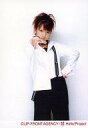 【中古】生写真(ハロプロ)/アイドル/モーニング娘。 モーニング娘。/辻希美/膝上・シャツ白・ズボン黒・右手親指と人差し指立て・左手腰/公式生写真