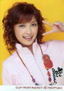 【中古】生写真(ハロプロ)/アイドル/美勇伝 美勇伝/石川梨華/バストアップ・衣装ピンク・左手ピース・口開け・背景黄色・メタリック仕様/公式生写真