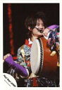 【中古】生写真(ジャニーズ)/アイドル/Hey! Say! JUMP Hey!Say!JUMP/岡本圭人/ライブフォト・膝上・和服黒紫・目線右・左手太鼓・右手グー/公式生写真
