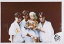 【中古】生写真(ジャニーズ)/アイドル/光GENJI 光GENJI/赤坂晃・山本淳一・佐藤敦啓/横型・膝上・衣装白・両手子供抱き・背景黒/公式生写真 230円