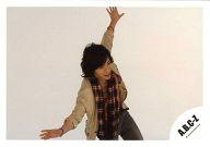 【中古】生写真(ジャニーズ)/アイドル/A.B.C-Z A.B.C-Z/河合郁人/横型・膝上・衣装ベージュピンクチェック柄ストール・両手広げ/公式生写真