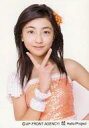 【中古】生写真(ハロプロ)/アイドル/Berryz工房 Berryz工房/熊井友理奈/上半身・衣装オレンジ・ピンク・右手ピース/公式生写真