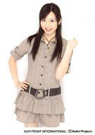 【中古】生写真(ハロプロ)/アイドル/Berryz工房 Berryz工房/須藤茉麻/膝上・衣装グレー・右手腰・左手グー・背景白/公式生写真
