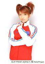 【中古】生写真(ハロプロ)/アイドル/モーニング娘。 モーニング娘。/辻希美/上半身・ジャージ赤.白.青・左手ピース・背景白/公式生写真