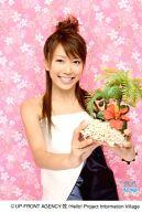 【中古】生写真(ハロプロ)/アイドル/カントリー娘。 カントリー娘。/里田まい/上半身・衣装白・黒・両..