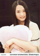 【中古】生写真(ハロプロ)/アイドル/Berryz工房 Berryz工房/須藤茉麻/上半身・クッション・背景黒・Sudo1226/公式生写真