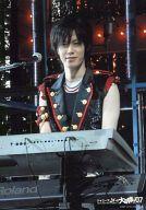 【中古】生写真(ジャニーズ)/アイドル/Question? Question?/石垣大祐/ライブフォト・上半身・衣装黒・目線左/ジャニーズJrの大冒険!’07