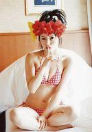 【中古】生写真(AKB48・SKE48)/アイドル/NMB48 山本彩/全身・座り・水着赤チェック/写真集「SY」特典生写真