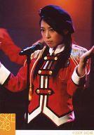 【中古】生写真(AKB48・SKE48)/アイドル/SKE48 前田栄子(手束真知子) /上半身・衣装赤・帽子・マイクスタンド/「2009 SKE48」/公式生写真