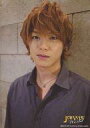 【中古】生写真(ジャニーズ)/アイドル/Hey! Say! JUMP Hey! Say! JUMP/高木雄也/バストアップ・シャツ黒グレー・背景グレー・コンクリートの壁/JOHNNY’S World