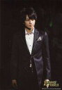 【中古】生写真(ジャニーズ)/アイドル/Sexy Zone SexyZone/中島健人/ライブフォト・膝上・衣装黒・白・口閉じ・目線右・背景黒/JOHNNYS’...