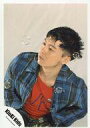 【中古】生写真(ジャニーズ)/アイドル/KinKi Kids KinKi Kids/堂本剛/膝上・衣装チェック柄青インナー赤・シャボン玉/公式生写真