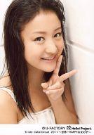 【中古】生写真(ハロプロ)/アイドル/°C-ute °C-ute/萩原舞/バストアップ・衣装白・左手ピース/°C-ute Cutie Circuit 2011 〜世界一HAPPYな女の子〜