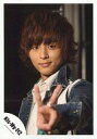 【中古】生写真(ジャニーズ)/アイドル/Kis-My-Ft2 Kis-My-Ft2/藤ヶ谷太輔/バストアップ・左手ピース/公式生写真 - ネットショップ駿河屋 楽天市場店