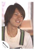 【中古】生写真(ジャニーズ)/アイドル/関ジャニ∞ 関ジャニ∞/安田章大/バストアップ・衣装白・オーバー..