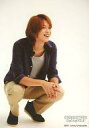 【中古】生写真(ジャニーズ)/アイドル/Hey! Say! JUMP Hey!Say!JUMP/高木雄也/全身・しゃがみ・衣装グレー紫・両手組み・目線右上/Hey!Say!JUMP SUMMARY 2011