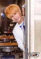 【中古】生写真(ジャニーズ)/アイドル/ジャニーズWEST ジャニーズWEST/藤井流星/上半身・衣装白・扉越し・笑顔/「ジャニーズWEST CONCERT TOUR 2016 ラッキィィィィィィィ7」オリジナルフォト