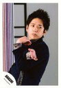 【中古】生写真(ジャニーズ)/アイドル/嵐 嵐/二宮和也/上半身・衣装黒・両手交差・目線右/「Japonism」ジャケ&「心の空」PV/公式生写真