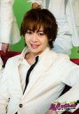 【中古】生写真(ジャニーズ)/アイドル/Hey! Say! JUMP Hey!Say!JUMP有岡大貴/上半身・座り・衣装白黒・体斜め左向き・後ろに人/Hey!...