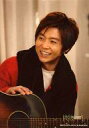 【中古】生写真(ジャニーズ)/アイドル/KinKi Kids KinKi Kids/堂本剛/上半身・衣装黒・赤・ギター・笑顔/KinKi Kids Concert 2013-2014 「L」