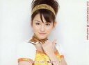 【中古】生写真(ハロプロ)/アイドル/Berryz工房 Berryz工房/菅谷梨沙子/横型・バストアップ・衣装黄色.白・親指立て・トレカサイズ・「2007/1/27横浜アリーナ」/公式生写真