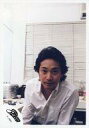 【中古】生写真(ジャニーズ)/アイドル/SMAP SMAP/中居正広/上半身・衣装白・ネックレス・両手下・カメラ目線/公式生写真 - ネットショップ駿河屋 楽天市場店
