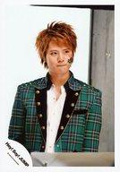 【中古】生写真(ジャニーズ)/アイドル/Hey! Say! JUMP Hey!Say!JUMP/岡本圭人/上半身・衣装緑・チェック柄・黒・白・口閉じ・目線右・背景白・グレー/Hey! Say! JUMP COUNTDOWN LIVE 2015-2016 JUMPing CARnival Count Down グッズ/公式生写真