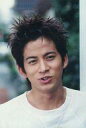 【中古】生写真(ジャニーズ)/アイドル/V6 V6/岡田准一/バストアップ・衣装白・口開き・首傾げ・枠無し/ジャニーズファミリークラブ生写真(3)