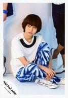 【中古】生写真(ジャニーズ)/アイドル/Hey!Say!JUMP Hey!Say!JUMP/伊野尾慧/全身・座り・衣装白黒青・足交差・両手重ね・体右向き・目線左上/「真剣SUNSHINE」PV＆ジャケ/公式生写真