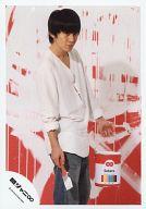 【中古】生写真(ジャニーズ)/アイドル/関ジャニ∞ 関ジャニ∞/渋谷すばる/膝上・衣装白・右向き・右手刷..